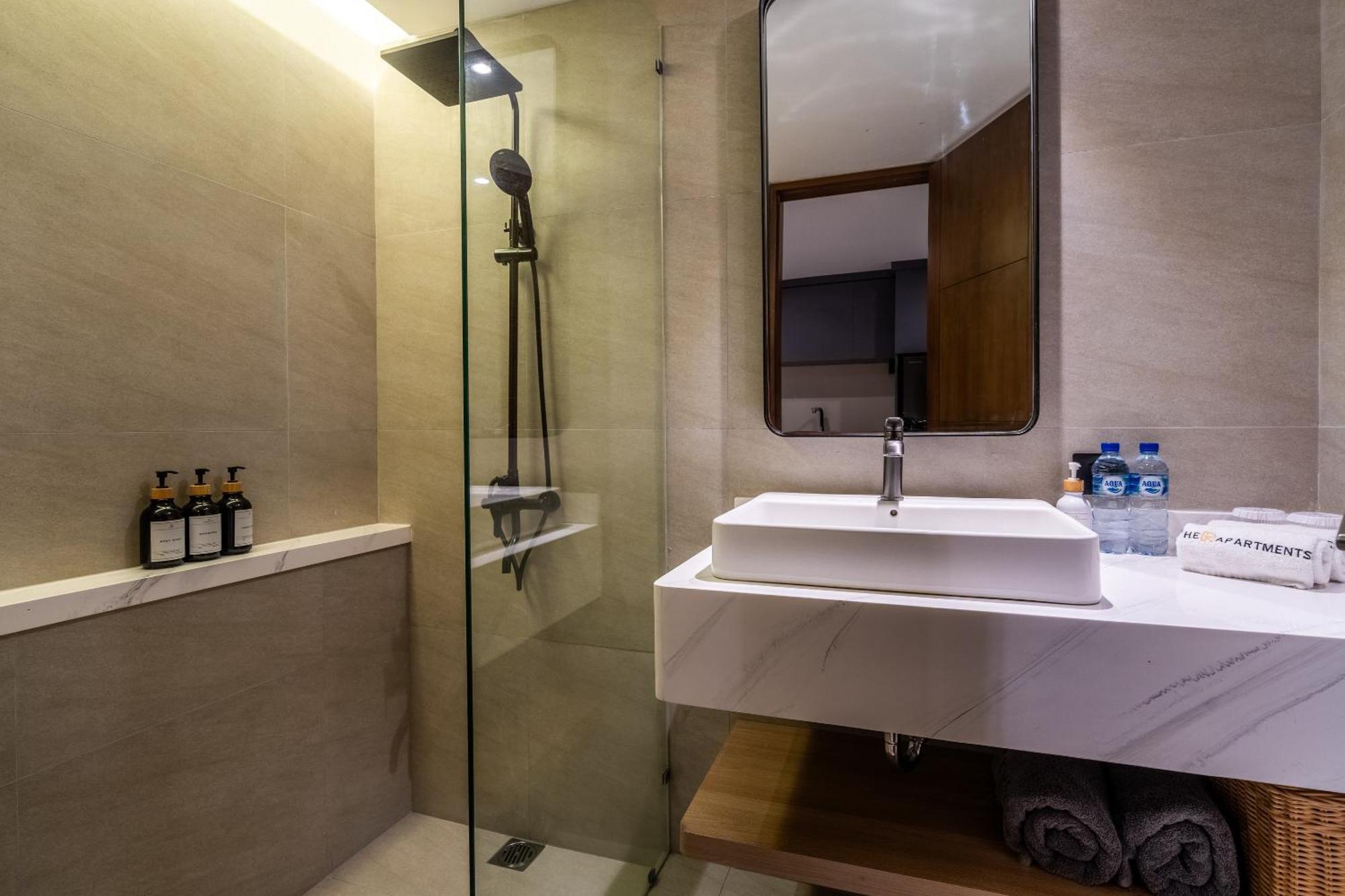 The R Apartments Pererenan ชังกู ภายนอก รูปภาพ